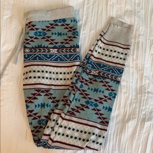 American Eagle Patterned Sweater Leggings